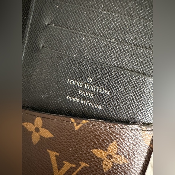 👑✅PRICE FIRM✅ AUTHENTIC Louis Vuitton Macassar Wallet - Picture 5 of 17